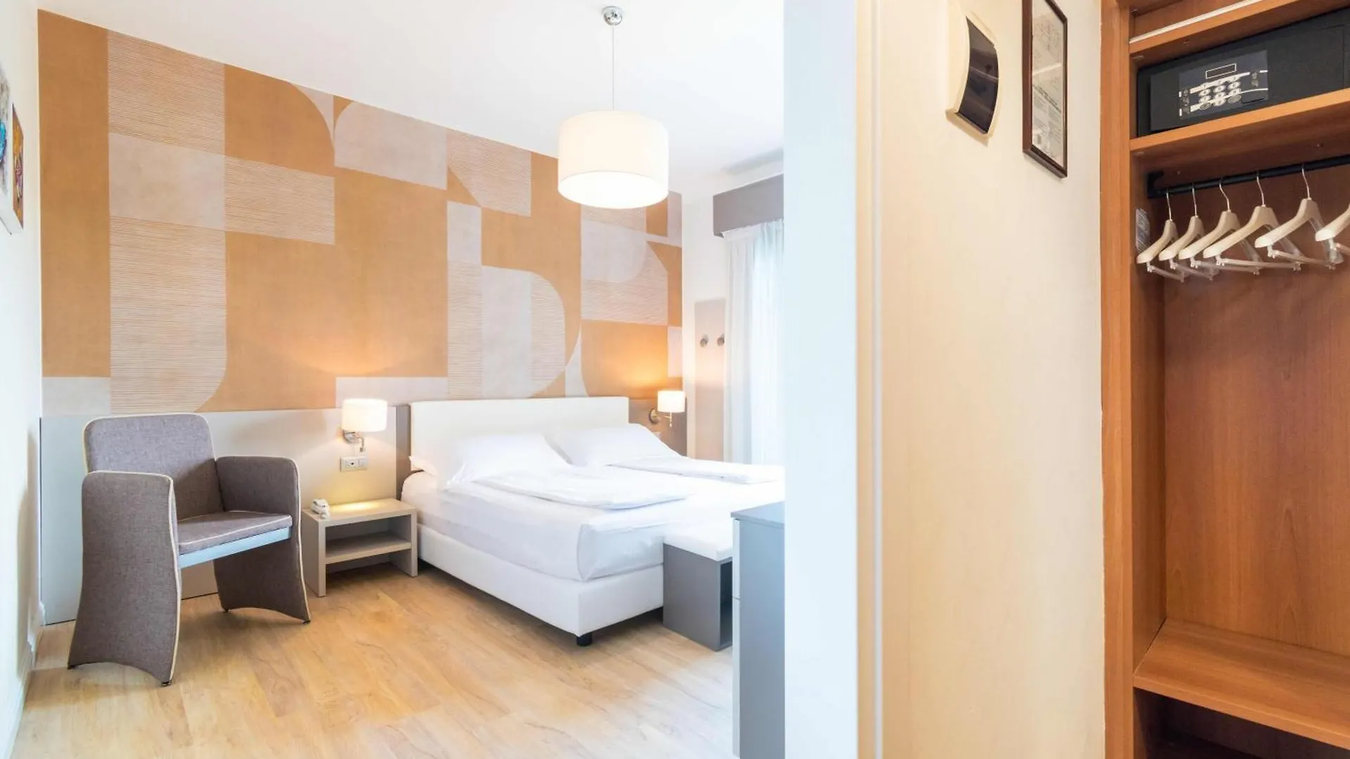 Grand Hotel Esplanada Bibione 4*,